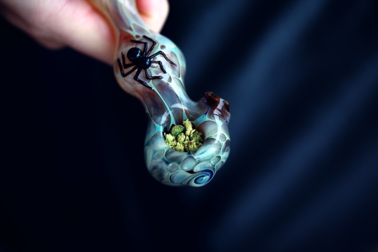 modèles de pipes à cannabis CBD