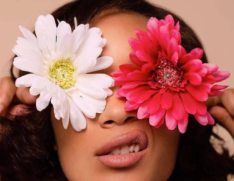 Est-ce que l'herbe légale rend vos yeux rouges ou non ?