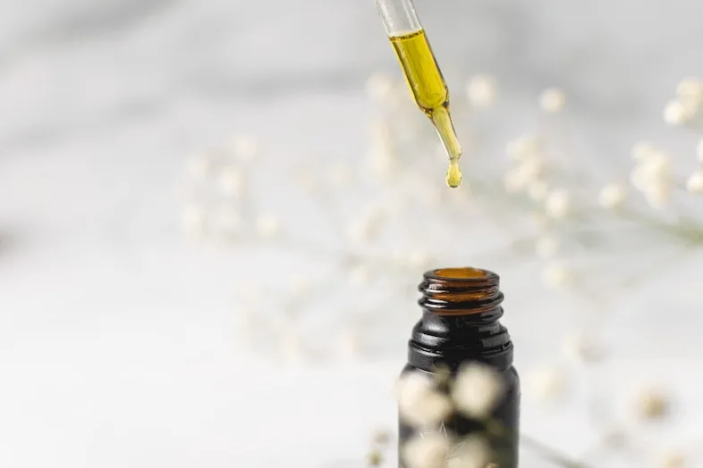combien-de-gouttes-de-cbd-par-jour Combien de gouttes de CBD faut-il prendre par jour ?